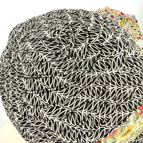 Grevi Black White 100% Cotton Floral Tiger Large Flower Cloche Hat main image 10